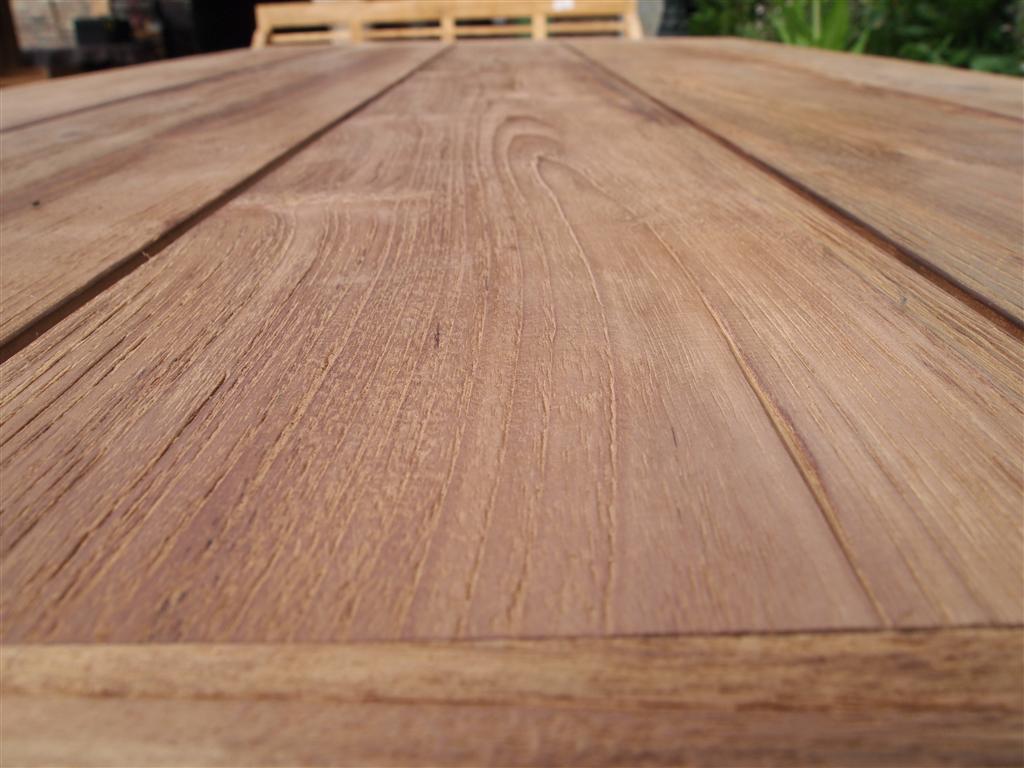 Gartentisch Oberfläche